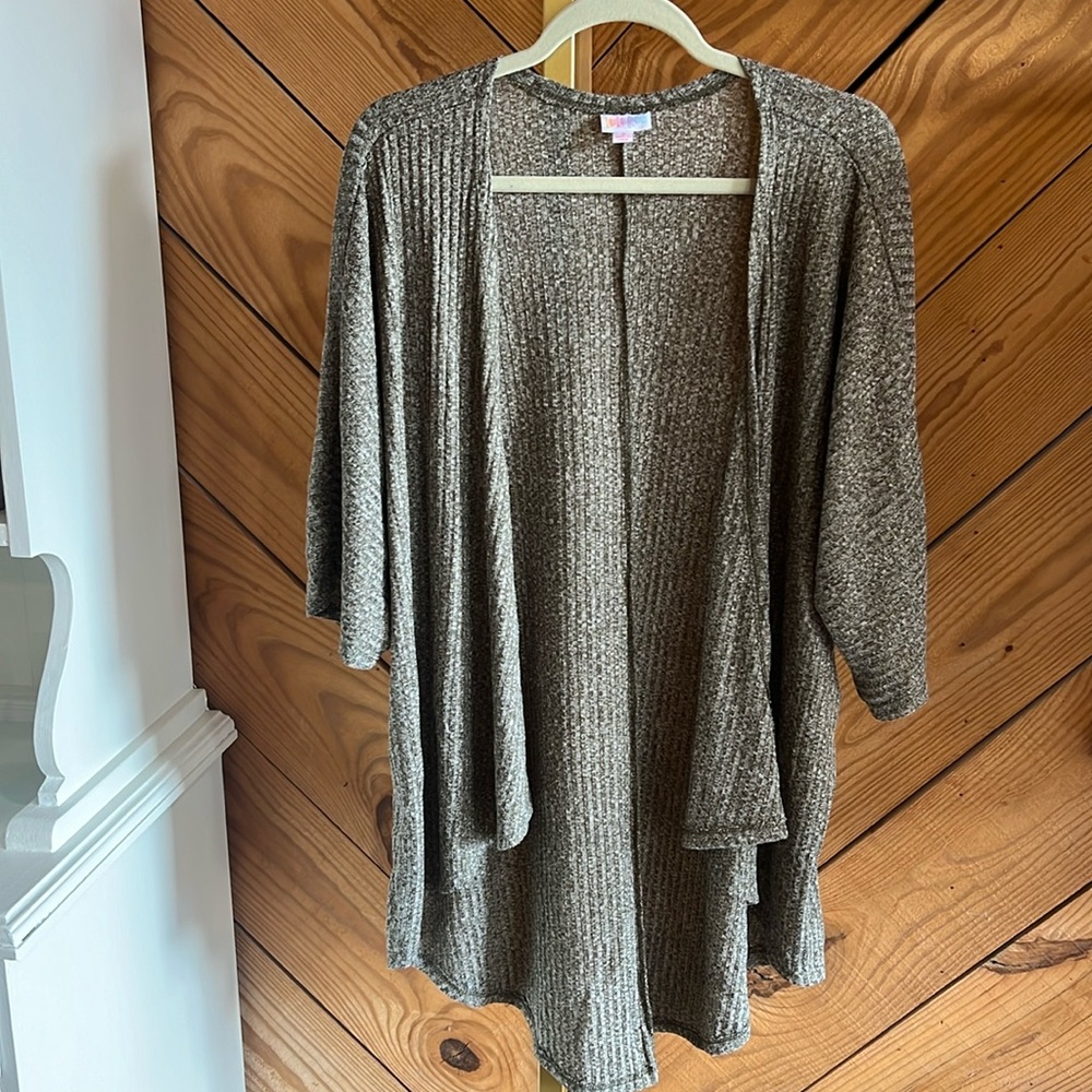 Soft, lightweight Lularoe Cardigan